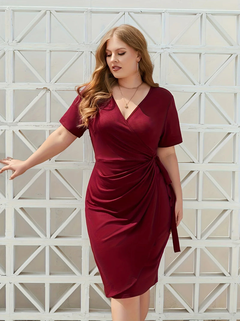 Vestido Midi Amanda com Decote em V Plus Size Casual