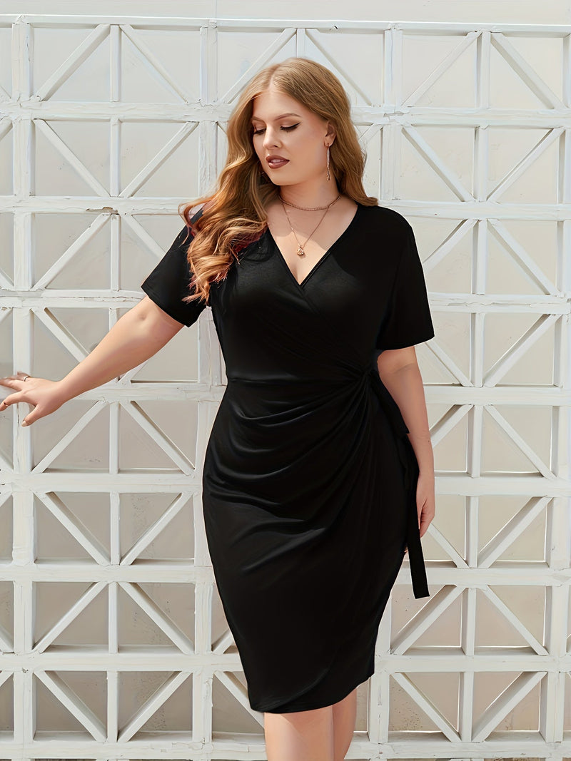 Vestido Midi Amanda com Decote em V Plus Size Casual